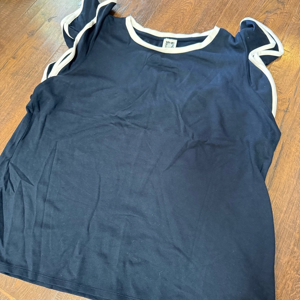 Anne Klein Navy And White Flutter Sleeve Top XL